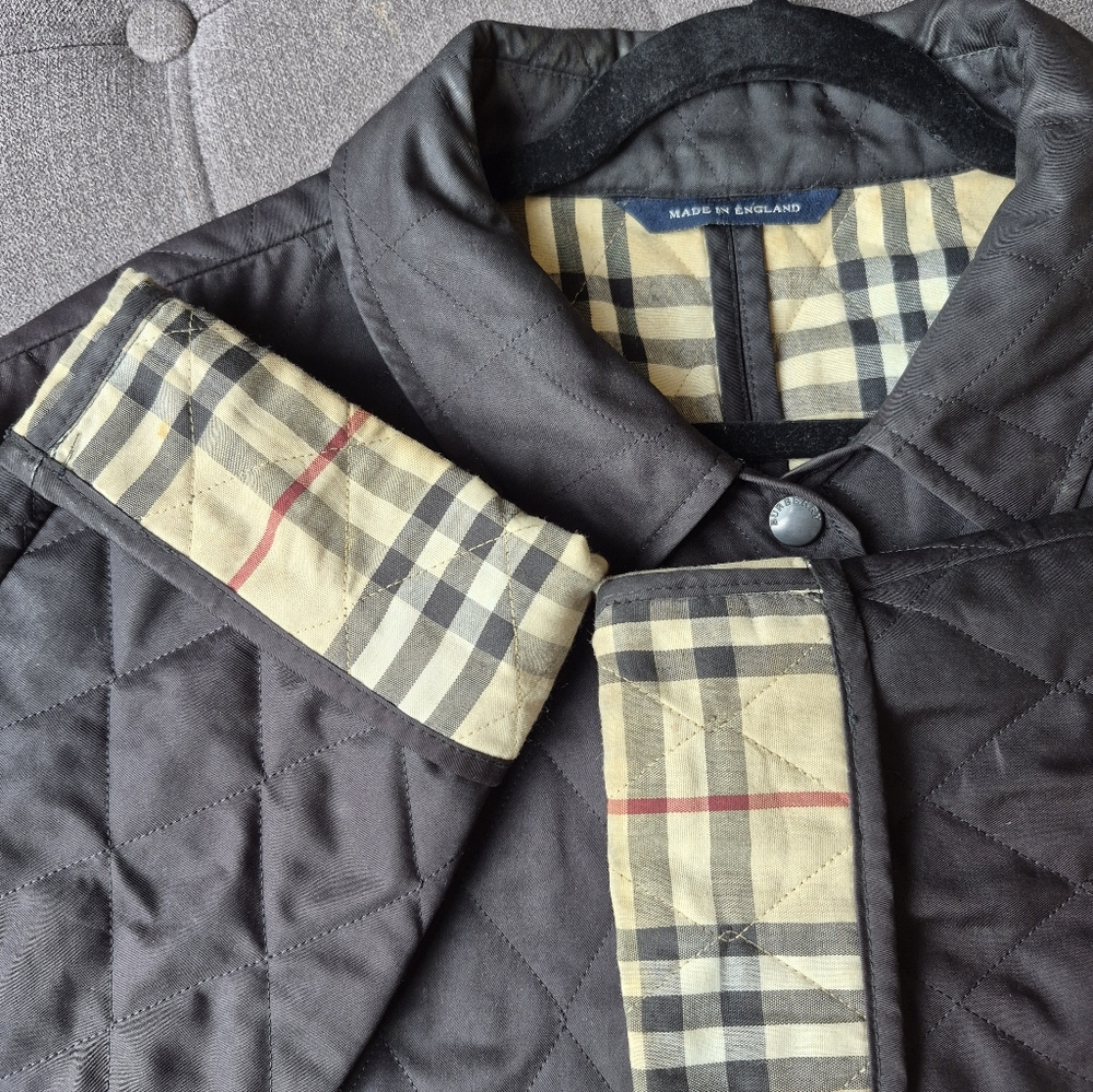 Burberry London Classic Diamond-Quilted Snap-Front Barn Jacket - Picture 4 of 9